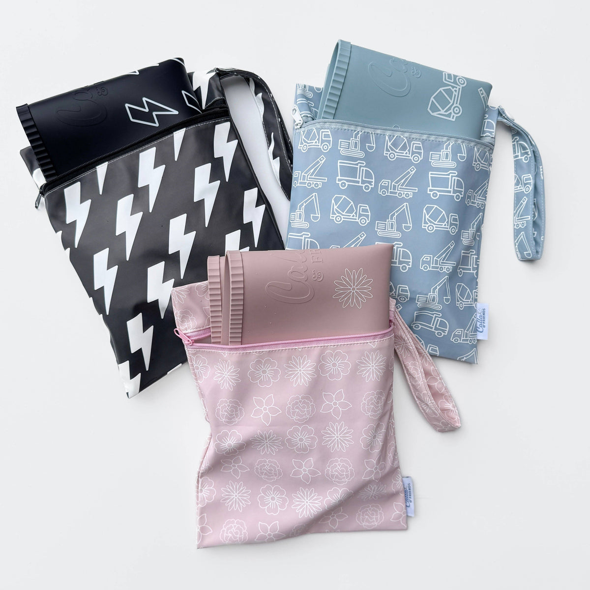 The Tidy Traveler - Printed Placemat Set: Petal Pink Blossoms