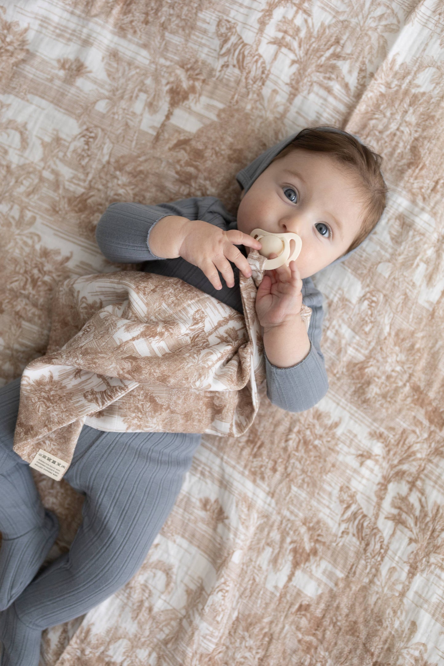 Neutral Jungle Toile Muslin Blanket