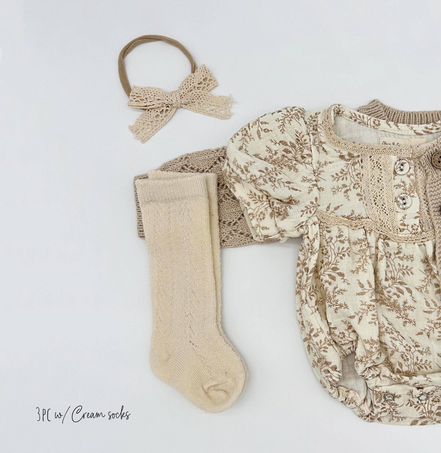 Elodie Short Sleeve Romper Set: 2pc Set (romper+Bow)