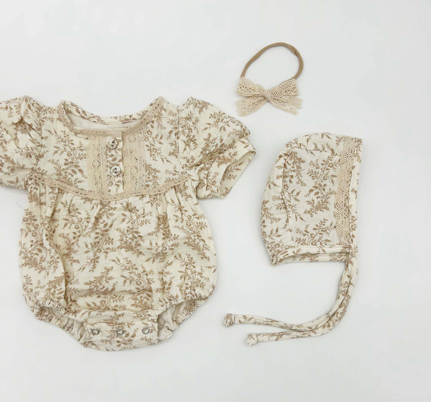 Elodie Short Sleeve Romper Set: 2pc Set (romper+Bow)