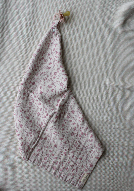Mauve Heirloom Vine Lovey